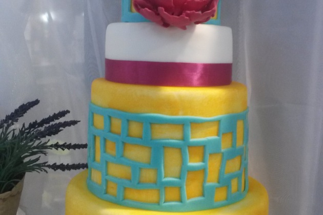 Netradiční svatební dort