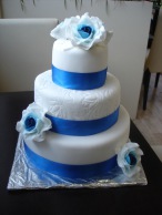 Svatební dort modro bílý