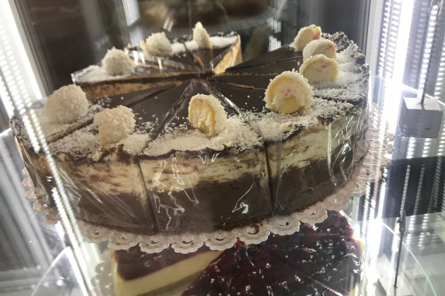 Bounty cheesecake