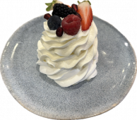 Pavlova se šlehačkou