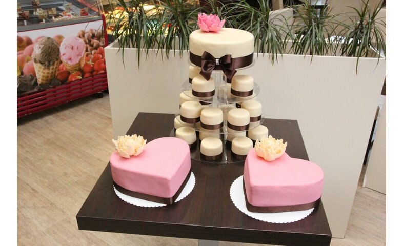 Minidortíky s růžovou pivoňkou Minidortíky s růžovou pivoňkou