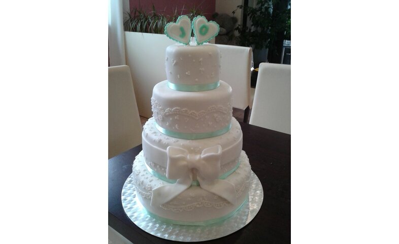 Svatební mint dort 