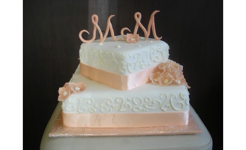 Svatební dort s hortenziemi Svatební dort s hortenziemi