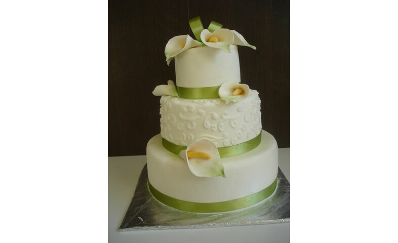 Svatební dort s kalami