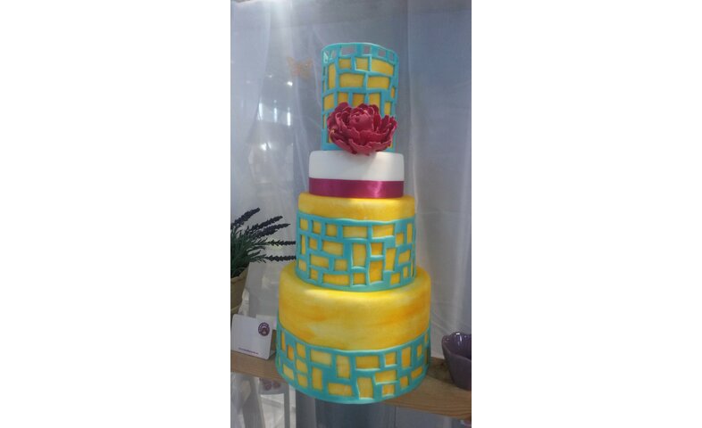 Netradiční svatební dort