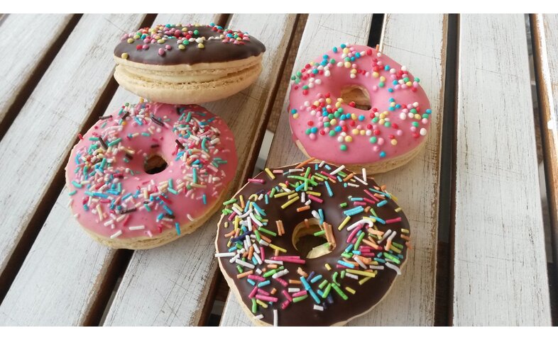 Makronka Donuts Makronka Donuts