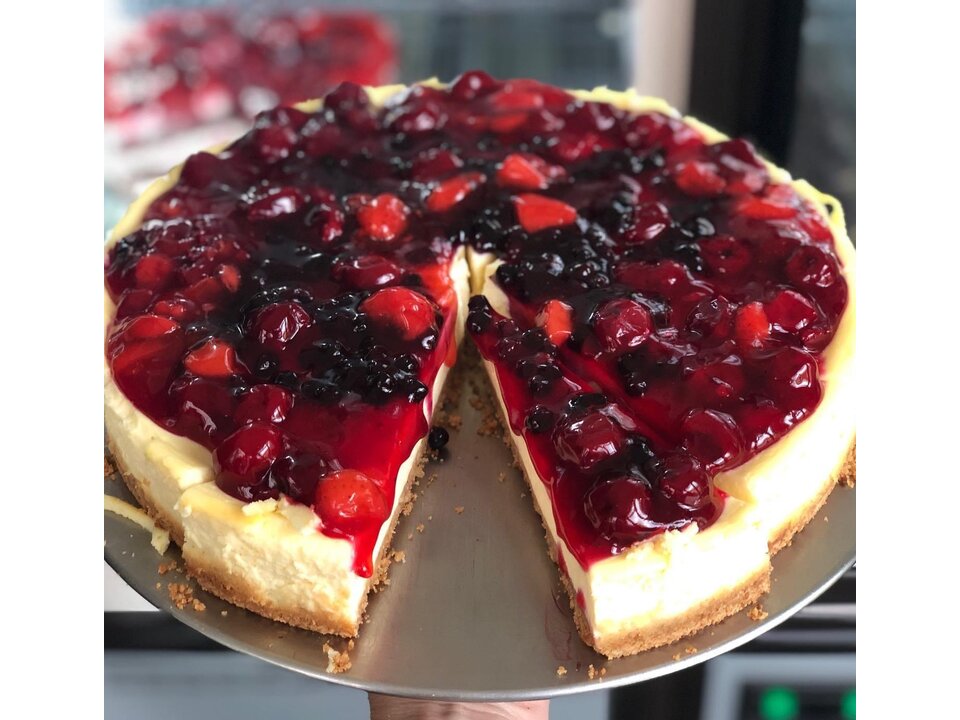 Cheesecake s lesním ovocem