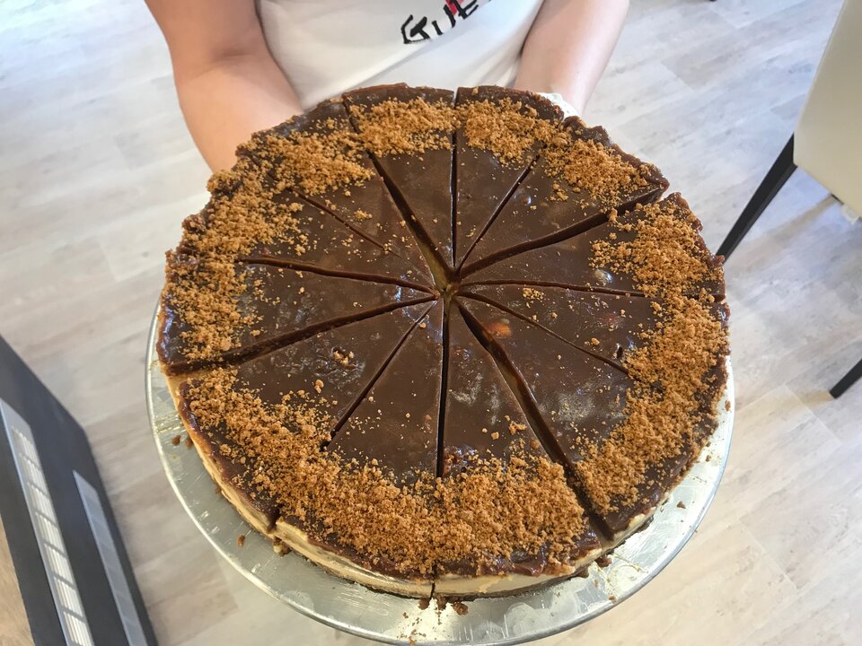 Cheesecake slaný karamel